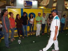 Luis Rojas, Daniel Cabriles y Rafael Guerrero en el Centro de Práctica y Exhibición de Golf EPA en el Sambil Maracaibo