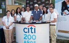 Jhonattan Vegas, Nelson Acosta Presidente Citi Vzla; Ivette Sáez VP Asuntos Públicos Citi Vzla y equipo Vzla