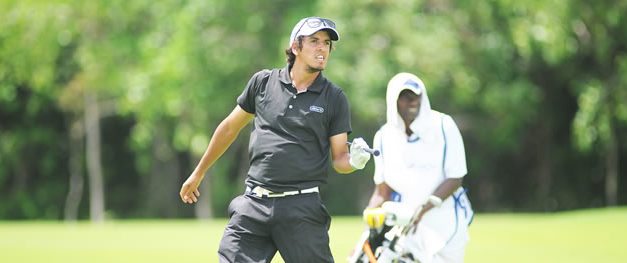 Argentino Maxi Godoy asume el liderato del DR Open