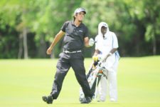 Punta Cana, República Dominicana (Mayo 30, 2013) – El argentino Maxi Godoy reacciona al gran hierro-7 que pegó desde 167 yardas en el par-cinco hoyo 17 la mañana de este jueves en la segunda ronda del Dominican Republic Open 2013 en el Hard Rock Golf Club at Cana Bay. El torneo es el séptimo y último de la primera mitad de la temporada 2013 del NEC Series PGA TOUR Latinoamérica. Crédito: Enrique Berardi/PGA TOUR