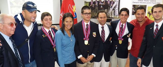 Ministro Benítez recibe Campeones Mundiales Juveniles de Golf