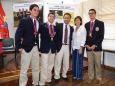 G. León, G. Trujillo, Daniel Escalera, Sara García (Mamá de Jorge "Pichu" García) y Gustavo Morantes - IND - Junio,26