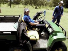 “Camaradería, espíritu deportivo y un bello campo de golf…”