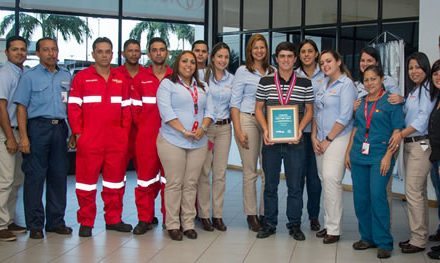 Jorge “Pichu” García de visita a Toyoriente