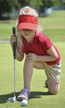 El Golf y nuestros hijos en edades formativas (cortesía hamptonracquet.com)