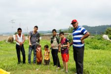 En un rincón de Yaritagua los niños juegan al Golf