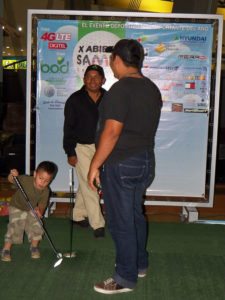 Apoyando el GOLF pública y gratuitamente