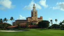 Monumento a la Historia del Golf y el Turismo