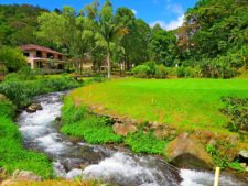 Campo de Golf junto al río