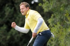 CÓRDOBA, ARGENTINA - ABRIL 18, 2014: El argentino Fermín Noste celebra embocar un gran putt para su séptimo birdie consecutivo del día en el hoyo 14 durante la segunda ronda del 83° Abierto OSDE del Centro presentado por FiberCorp en el Córdoba Golf Club en Córdoba, Argentina. Enrique Berardi/PGA TOUR