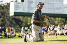 Hass adelante por uno luego de la 1ra ronda (cortesía Harry How, David Cannon, Rob Carr & Andrew Redington / Getty Images)