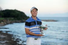 LA ROMANA, REPUBLICA DOMINICANA (MAYO 18, 2014) – El estadounidense Michael Buttacavoli posa con el trofeo tras su victoria en el Dominican Republic Open en el campo Dientes de Perro en Casa de Campo. Enrique Berardi/PGA TOUR