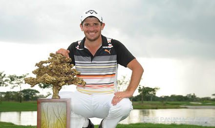 Julián Etulain persevera y vence en el Lexus Panama Classic