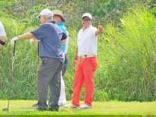 Jorge Rodríguez (Director de Golf de Summit Golf Club) y participantes del evento