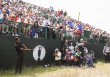 Tiger Woods en 1er hoyo (cortesía Andrew Redington / Getty Images).