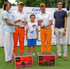 1er. Neto Edgar Echeverría y Francisco Torné, junto a Xenia Cornó vda. de Martínez y Emmanuel Martínez