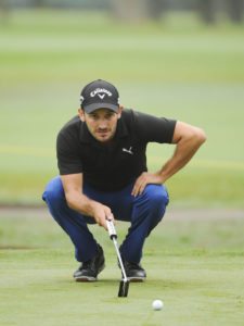 LIMA, PERU (OCT. 31, 2014) - El argentino Julián Etulain se prepara para hacer un putt en el hoyo 4 durante la segunda ronda del Lexus Perú Open presentado por Scotiabank en el campo de Los Inkas Golf Club. (Enrique Berardi/PGA TOUR)