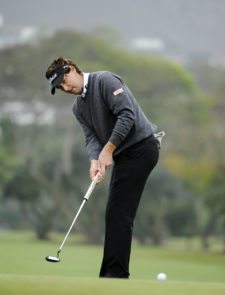 LIMA, PERU (OCT. 31, 2014) - El estadounidense Darron Stiles ejecuta un putt en el green del hoyo 1 durante la segunda ronda del Lexus Perú Open presentado por Scotiabank en el campo de Los Inkas Golf Club. (Enrique Berardi/PGA TOUR)