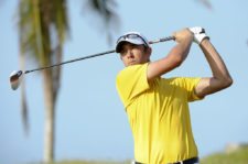 MAZATLAN, MEXICO (OCT. 10, 2014) El estadounidense Brock Mackenzie pega su tiro de salida en el hoyo 5 durante la segunda ronda del TransAmerican Power Products CRV Mazatlán Open en Estrella del Mar Golf, Condos & Resort en Mazatlán, México. (Enrique Berardi/PGA TOUR)