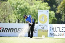 BUENOS AIRES, ARGENTINA - (OCT. 22, 2014) - El paraguayo Carlos Fanco pega su tiro de salida en el hoyo 4 durante el Pro-Am de la Bridgestone America's Golf Cup en Olivos Golf Club. (Enrique Berardi/PGA TOUR)