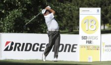 BUENOS AIRES, ARGENTINA - (OCT. 22, 2014) - El argentino Ángel Cabrera pega su tiro de salida en el hoyo 18 durante el Pro-Am de la Bridgestone America's Golf Cup en Olivos Golf Club. (Enrique Berardi/PGA TOUR)