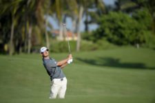 MAZATLAN, MEXICO (OCT. 12, 2014) El estadounidense Tyler McCumber pega su segundo tiro desde el fairway del hoyo 8 durante la ronda final del TransAmerican Power Products CRV Mazatlán Open en Estrella del Mar Golf, Condos & Resort en Mazatlán, México. (Enrique Berardi/PGA TOUR)