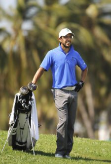 MAZATLAN, MEXICO (OCT. 11, 2014) El mexicano Estanislao Guerrero espera para pegar su segundo tiro en el fairway del hoyo 8 durante la tercera ronda del TransAmerican Power Products CRV Mazatlán Open en Estrella del Mar Golf, Condos & Resort en Mazatlán, México. (Enrique Berardi/PGA TOUR)