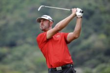 RIO DE JANEIRO, BRASIL (NOV. 6, 2014) El estadounidense Danny Balin pega su tiro de salida en el hoyo 4 durante la primera ronda del Aberto do Brasil / Aberto do Atlântico presented by Credit Suisse Hedging-Griffo en Gavea Golf and Country Club (Enrique Berardi/PGA TOUR)