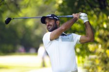 SANTIAGO, CHILE (NOV. 14, 2014) - El uruguayo Juan Ignacio Lizarralde pega su tiro de salida en el hoyo 9 durante la segunda ronda del Hyundai - BBVA 88° Abierto de Chile en el Club de Golf Los Leones. (Enrique Berardi/PGA TOUR)