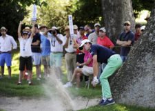 SANTIAGO, CHILE (NOV. 16, 2014) - El argentino Jorge Fernández Valdés sacando de un bunker en el hoyo 11 durante la ronda final del Hyundai - BBVA 88° Abierto de Chile en el Club de Golf Los Leones. (Enrique Berardi/PGA TOUR)