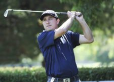 SANTIAGO, CHILE (NOV. 13, 2014) - Julio Zapata de Argentina pega su tiro de salida en el hoyo 12 durante la primera ronda del Hyundai - BBVA 88° Abierto de Chile en el Club de Golf Los Leones. (Enrique Berardi/PGA TOUR)