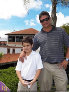 Jhonattan dictó clínica e inspiró a decenas de niños