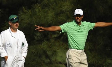 El avión de Tiger Woods aterriza en Augusta