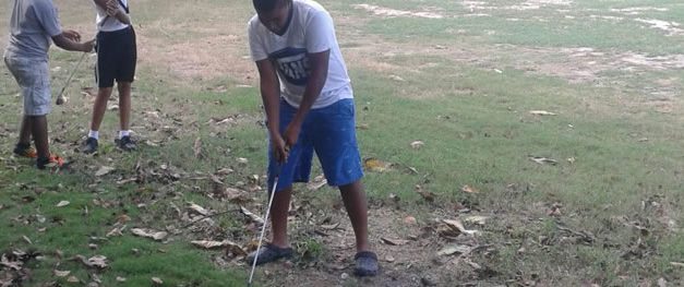 Caraballeda montó su Escuela de Golf para socios y locales