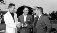 Ben Hogan & Bobby Jones (cortesía coacheshotseat.com)