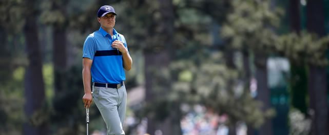 Spieth de 21 años lidera el Masters por 3 golpes