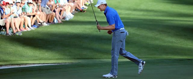 Spieth sigue líder con récord a los 54 hoyos del Masters