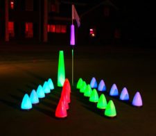 ¿A jugar golf de Noche? (cortesía shop.glowgear.net)