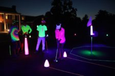 ¿A jugar golf de Noche? (cortesía laserglowgolf.com)