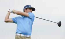 ANTIGUA GUATEMALA, GUATEMALA - MAYO 20, 2015: El mexicano Armando Favela, defensor del título, pega su tiro de salida en el hoyo 14 durante el Pro-Am previo al Guatemala Stella Artois Open, evento que el PGA TOUR Latinoamérica celebra esta semana en el campo Fuego Maya de La Reunión Golf Resort en Antigua, Guatemala. (Enrique Berardi/PGA TOUR)