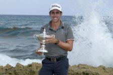 LA ROMANA, REPUBLICA DOMINICANA - JUNIO 7, 2015: El mexicano Rodolfo Cazaubón posa a orillas del Mar Caribe con el trofeo del Dominican Republic Open que ganó este domingo en el campo Teeth of the Dog de Casa de Campo en La Romana, República Dominicana. (Enrique Berardi/PGA TOUR)