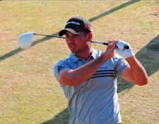 Jason Day en tee del hoyo 18 (Foto Fairway)