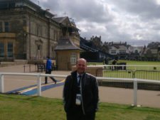 Velio Spano, Director Ejecutivo de la Asociación Argentina de Golf, en el Old Course de St Andrews.