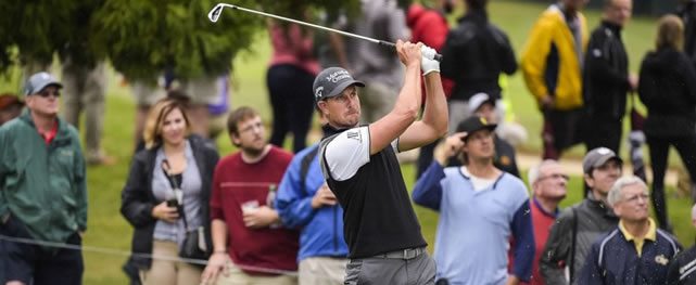 Stenson se mantiene por tres sobre Spieth