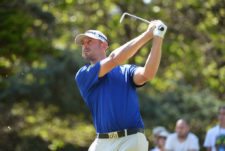 BUENOS AIRES, ARGENTINA - NOV. 7, 2015: Danny Balin de Estados Unidos pega su golpe de salida en el tee del hoyo 12 durante la tercera ronda del 110° VISA Open de Argentina presentado por OSDE en el Jockey Club en Buenos Aires, Argentina. (Enrique Berardi/PGA TOUR)