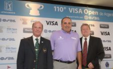 Velio Spano, Director Ejecutivo de la Asociación Argentina de Golf; Ángel Cabrera, ganador de este torneo en tres ocasiones; y Jack Warfield, Presidente del PGA TOUR Latinoamérica / Gentileza: Enrique Berardi/PGA TOUR