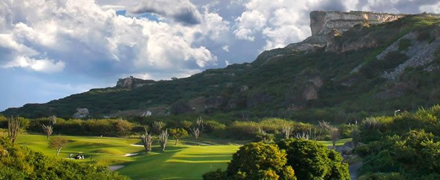 Santa Bárbara Beach & Golf Resort entre los 15 mejores del Caribe