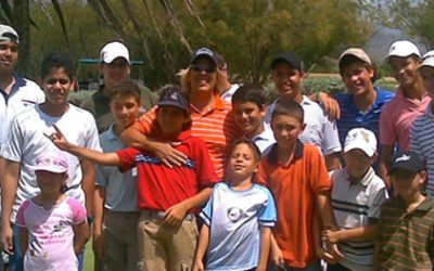 Ángeles Alcántara: enseña golf a niños en Margarita