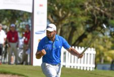 Gastón Bertinotti (ARG) festeja el birdie en el hoyo 18 de Teeth of the Dog para quedar como líder del LAAC 2016 / Gentileza: Enrique Berardi/LAAC