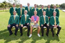 Paul Chaplet (CRC), campeón del LAAC 2016, junto a los miembros de Augusta National GC - Gentileza: Enrique Berardi/LAAC